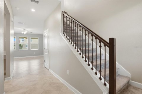 Casa en venta en Davenport, Florida, 4 dormitorios, 217.95 m2 № 2221558 - foto 8
