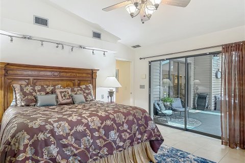 House in Ormond Beach, Florida 5 bedrooms, 295.8 sq.m. № 1741058 - photo 30