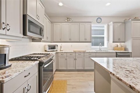 House in OCALA PRESERVE in Ocala, Florida 2 bedrooms, 190.82 sq.m. № 2423813 - photo 7