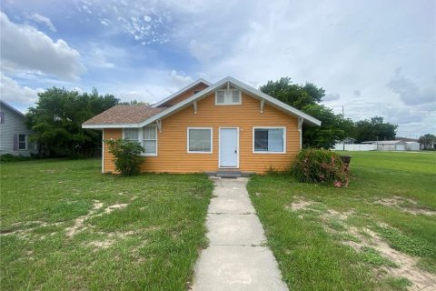 Casa en alquiler en Lake Wales, Florida, 3 dormitorios, 125.05 m2 № 1912311 - foto 1