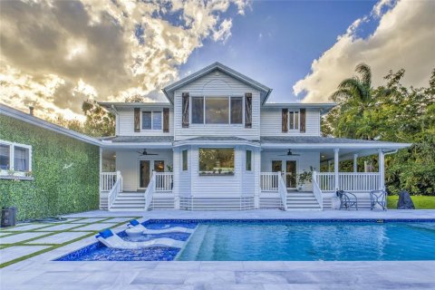 House in Southwest Ranches, Florida 5 bedrooms, 324.79 sq.m. № 1524294 - photo 15