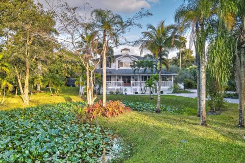 House in Southwest Ranches, Florida 5 bedrooms, 324.79 sq.m. № 1524294 - photo 3