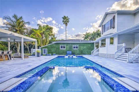 House in Southwest Ranches, Florida 5 bedrooms, 324.79 sq.m. № 1524294 - photo 9