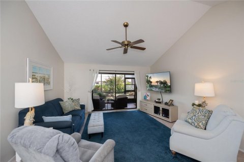 Condo in Englewood, Florida, 2 bedrooms  № 1650930 - photo 18