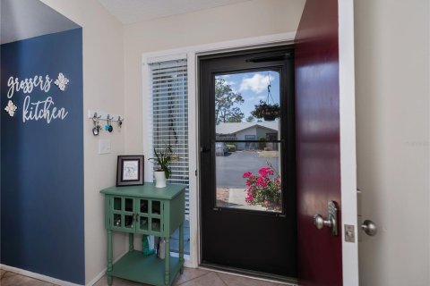 Condo in Englewood, Florida, 2 bedrooms  № 1650930 - photo 6
