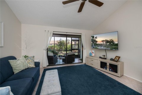 Condo in Englewood, Florida, 2 bedrooms  № 1650930 - photo 20
