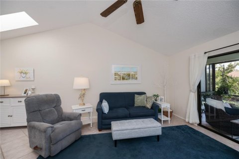 Condo in Englewood, Florida, 2 bedrooms  № 1650930 - photo 21