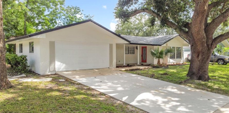 Villa ou maison à Winter Park, Floride 5 chambres, 189.89 m2 № 1872834