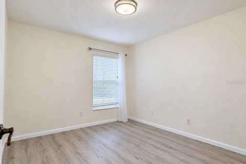 Villa ou maison à louer à Orlando, Floride: 4 chambres, 189.43 m2 № 2387720 - photo 10