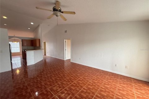 Casa en alquiler en Poinciana, Florida, 3 dormitorios, 160.16 m2 № 1841764 - foto 10