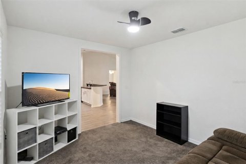 House in Winter Haven, Florida 3 bedrooms, 173.08 sq.m. № 2285320 - photo 11