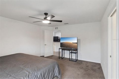 House in Winter Haven, Florida 3 bedrooms, 173.08 sq.m. № 2285320 - photo 14