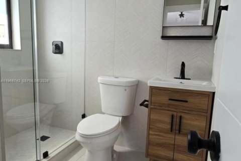 Villa ou maison à vendre à Miami, Floride: 3 chambres № 2030104 - photo 15