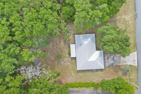 House in Fanning Springs, Florida 3 bedrooms, 127.28 sq.m. № 1784574 - photo 6