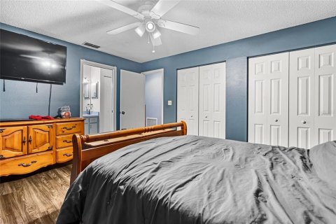 House in Fanning Springs, Florida 3 bedrooms, 127.28 sq.m. № 1784574 - photo 23