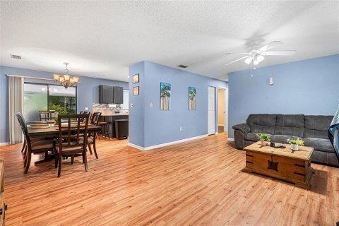 House in Fanning Springs, Florida 3 bedrooms, 127.28 sq.m. № 1784574 - photo 14