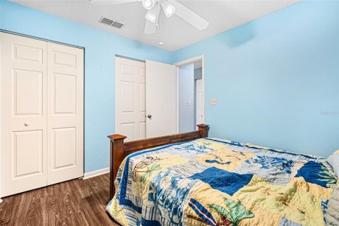 House in Fanning Springs, Florida 3 bedrooms, 127.28 sq.m. № 1784574 - photo 18