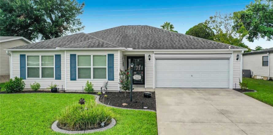 Villa ou maison à Lady Lake, Floride 3 chambres, 140.38 m2 № 2334149