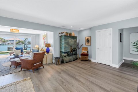 Villa ou maison à vendre à Treasure Island, Floride: 3 chambres, 150.41 m2 № 2425334 - photo 27