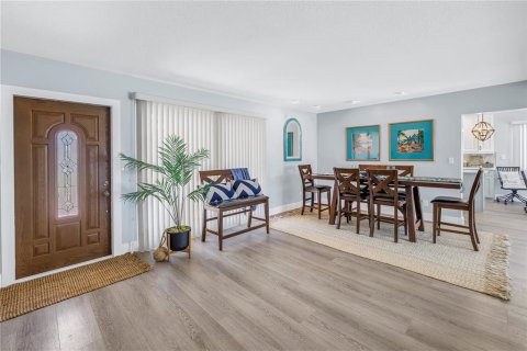 Villa ou maison à vendre à Treasure Island, Floride: 3 chambres, 150.41 m2 № 2425334 - photo 24