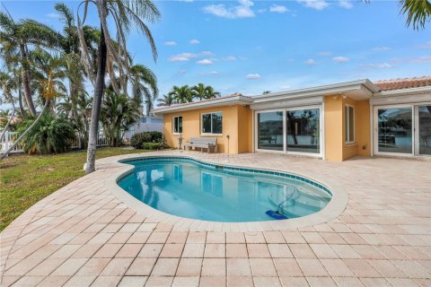 Villa ou maison à vendre à Treasure Island, Floride: 3 chambres, 150.41 m2 № 2425334 - photo 5