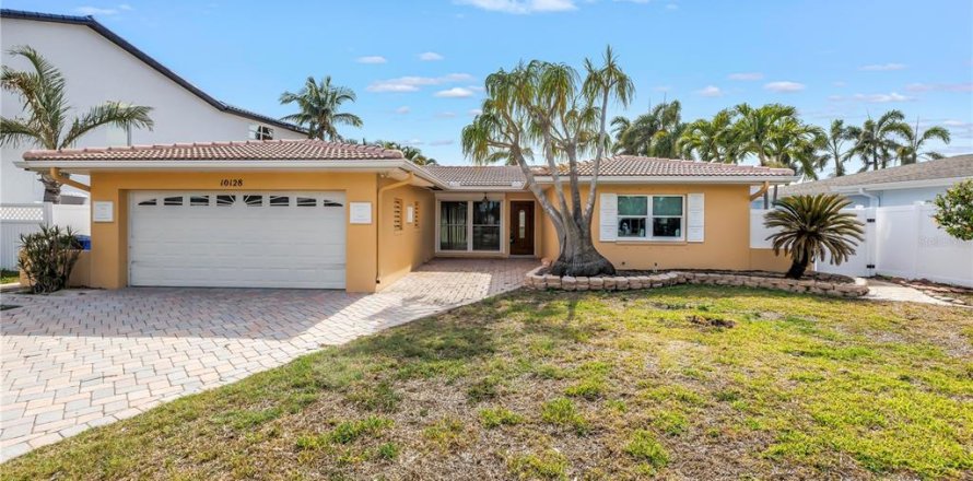 Villa ou maison à Treasure Island, Floride 3 chambres, 150.41 m2 № 2425334