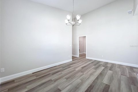 Casa en venta en Orlando, Florida, 4 dormitorios, 183.48 m2 № 1902609 - foto 5