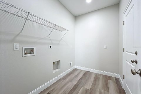Casa en venta en Orlando, Florida, 4 dormitorios, 183.48 m2 № 1902609 - foto 21