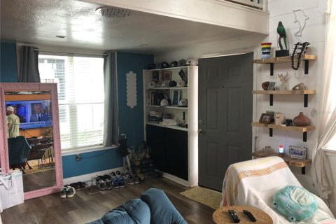 House in Clearwater, Florida 1 bedroom, 62.43 sq.m. № 1904623 - photo 8