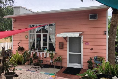 House in Clearwater, Florida 1 bedroom, 62.43 sq.m. № 1904623 - photo 6