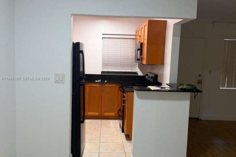 Снять в аренду кондоминиум в Холливуд, Флорида 1 спальня, 59.46м2, № 2001449 - фото 9