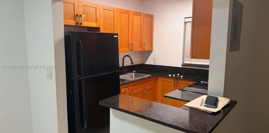 Кондоминиум с 1 спальней в Холливуд, Флорида № 2001449