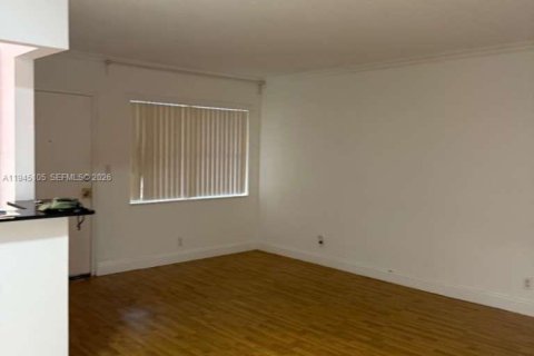 Снять в аренду кондоминиум в Холливуд, Флорида 1 спальня, 59.46м2, № 2001449 - фото 10