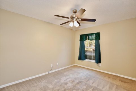 Villa ou maison à louer à Ocoee, Floride: 4 chambres, 203.27 m2 № 2419755 - photo 19