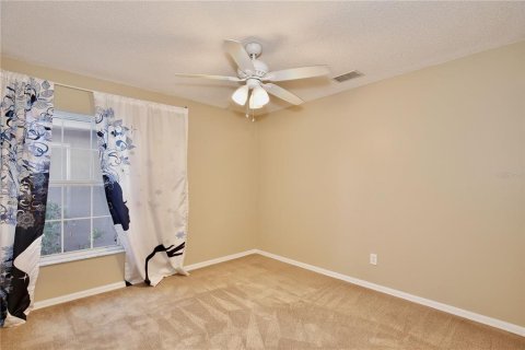 Villa ou maison à louer à Ocoee, Floride: 4 chambres, 203.27 m2 № 2419755 - photo 21