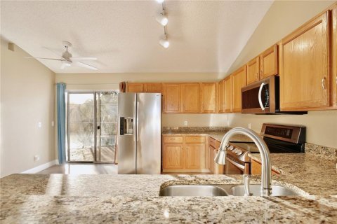 Villa ou maison à louer à Ocoee, Floride: 4 chambres, 203.27 m2 № 2419755 - photo 10
