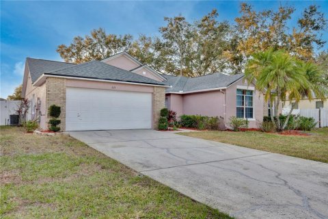 Villa ou maison à louer à Ocoee, Floride: 4 chambres, 203.27 m2 № 2419755 - photo 2