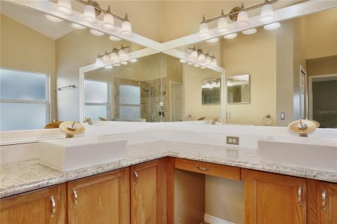 Villa ou maison à louer à Ocoee, Floride: 4 chambres, 203.27 m2 № 2419755 - photo 13