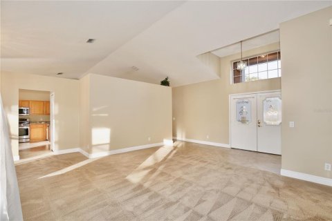 Villa ou maison à louer à Ocoee, Floride: 4 chambres, 203.27 m2 № 2419755 - photo 5