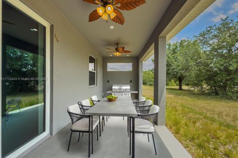 House in Lehigh Acres, Florida 3 bedrooms, 159.51 sq.m. № 1958936 - photo 22