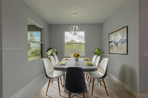 House in Lehigh Acres, Florida 3 bedrooms, 159.51 sq.m. № 1958936 - photo 12