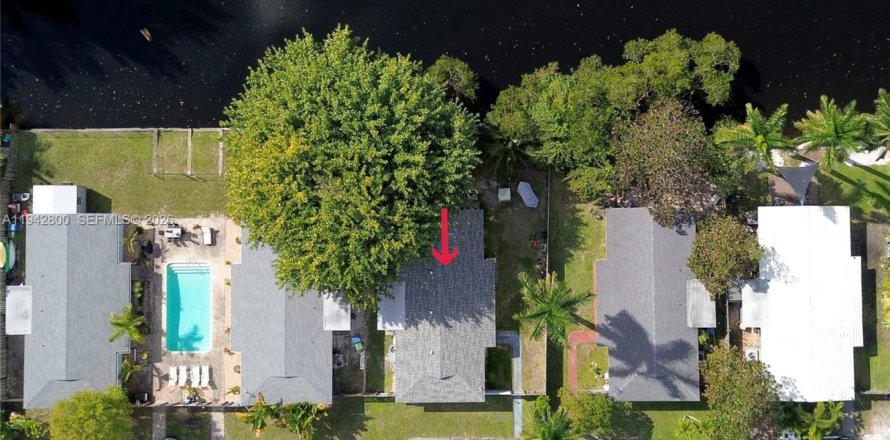 Immobilier commercial à Wilton Manors, Floride 78.04 m2 № 1999218