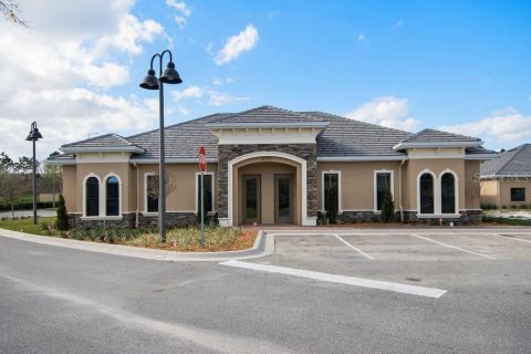Commercial property in Orlando, Florida 278.71 sq.m. № 2390966