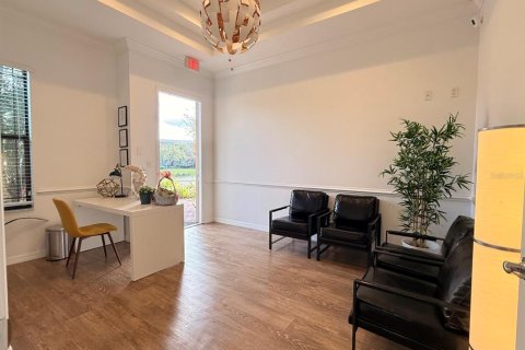 Commercial property in Orlando, Florida 278.71 sq.m. № 2390966 - photo 5