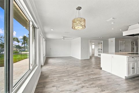 Villa ou maison à vendre à Saint Petersburg, Floride: 3 chambres, 178.74 m2 № 2418822 - photo 22