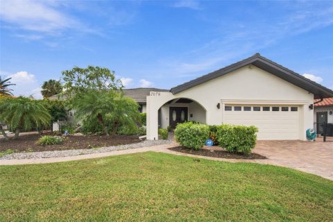Villa ou maison à vendre à Saint Petersburg, Floride: 3 chambres, 178.74 m2 № 2418822 - photo 2