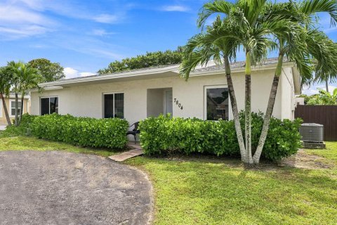 Villa ou maison à vendre à North Lauderdale, Floride: 4 chambres, 127.28 m2 № 2352136 - photo 4