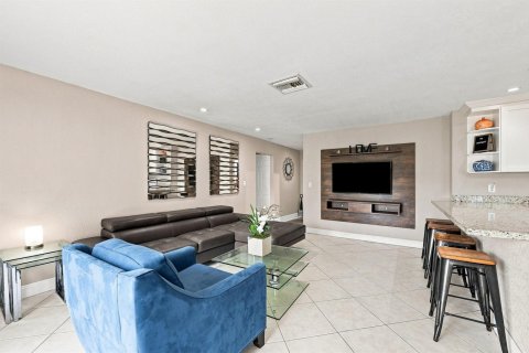 Villa ou maison à vendre à North Lauderdale, Floride: 4 chambres, 127.28 m2 № 2352136 - photo 7
