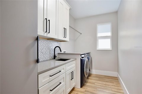 Casa en venta en Winter Garden, Florida, 5 dormitorios, 411.93 m2 № 1873495 - foto 30