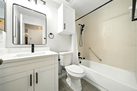 Купить виллу или дом в Палм-Харбор, Флорида 3 комнаты, 109.35м2, № 1813061 - фото 25